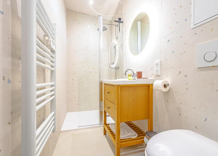 Rare! L'atelier Provencal, Getaway In Old - 4th Floor Antibes